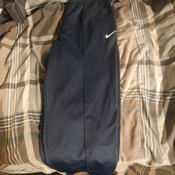 COPY - Men's Nike active wear pants size extra large - Picture 2 of 3